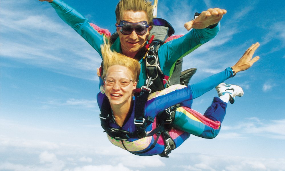 Skydive couple